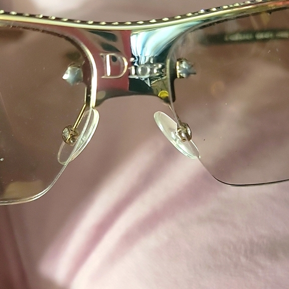 21. Dior sunglasses - Picture 5 of 7